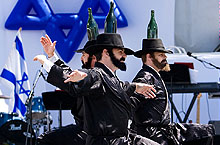 The Amazing Bottle Dancers at The 2008 Israel Expo